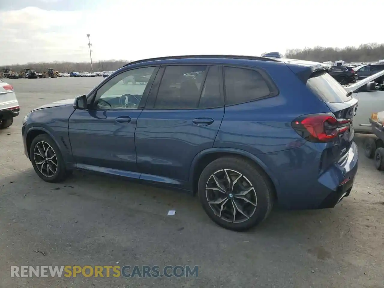 2 Photograph of a damaged car 5UX53DP08N9N42135 BMW X3 2022