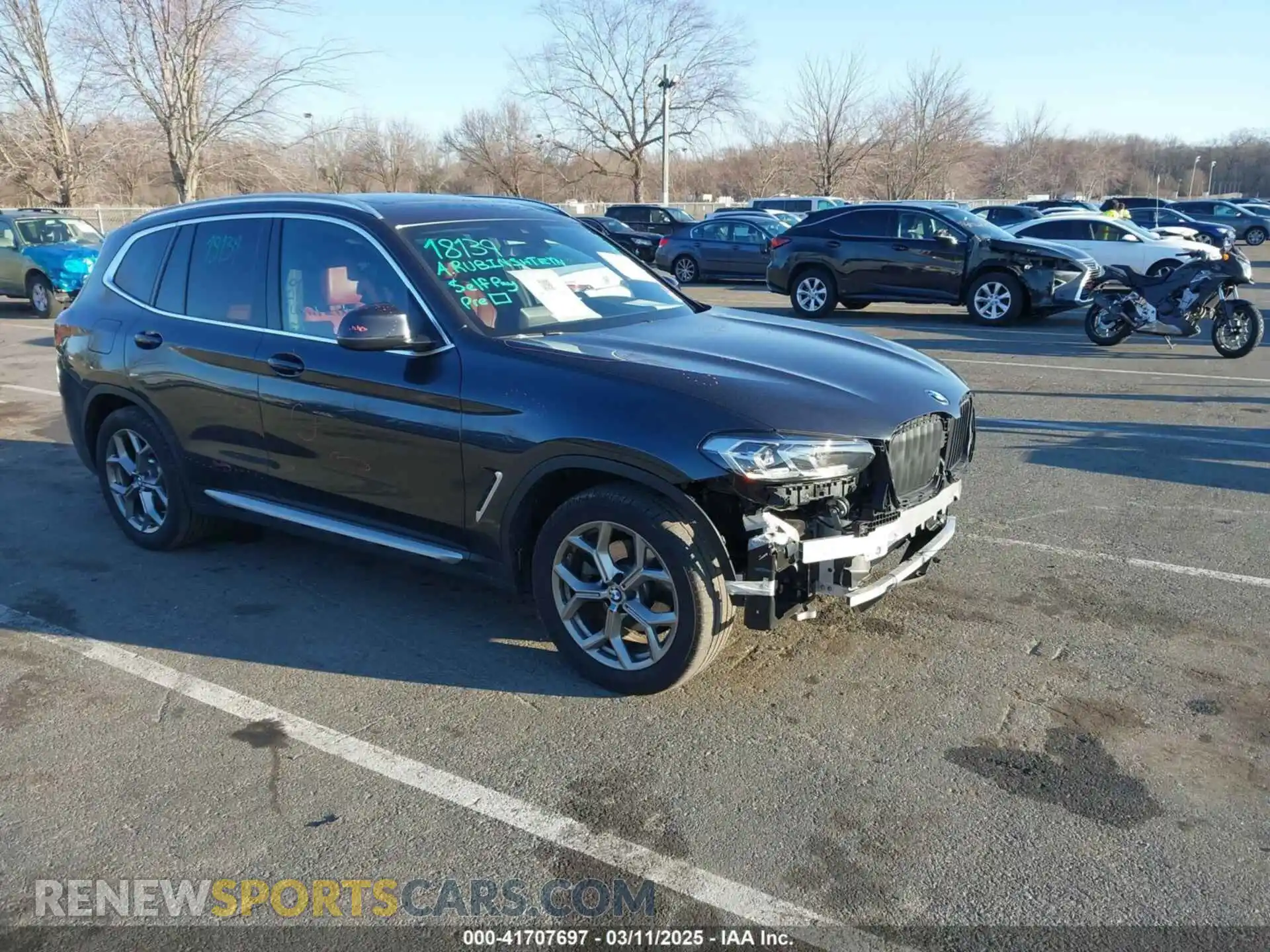 1 Photograph of a damaged car 5UX53DP09N9K25853 BMW X3 2022