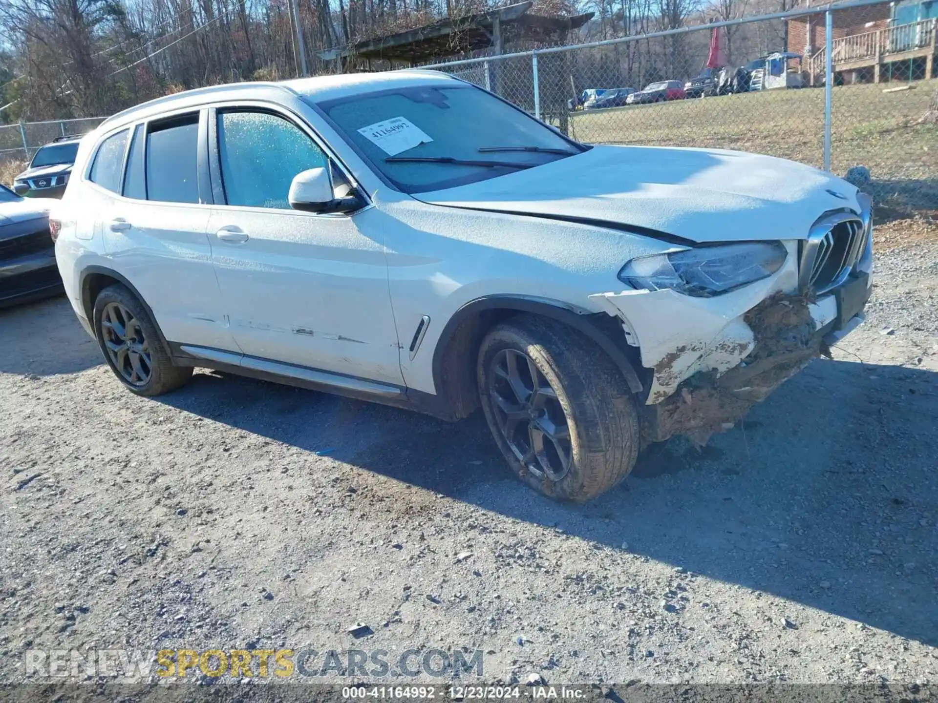 1 Photograph of a damaged car 5UX53DP09N9K76477 BMW X3 2022