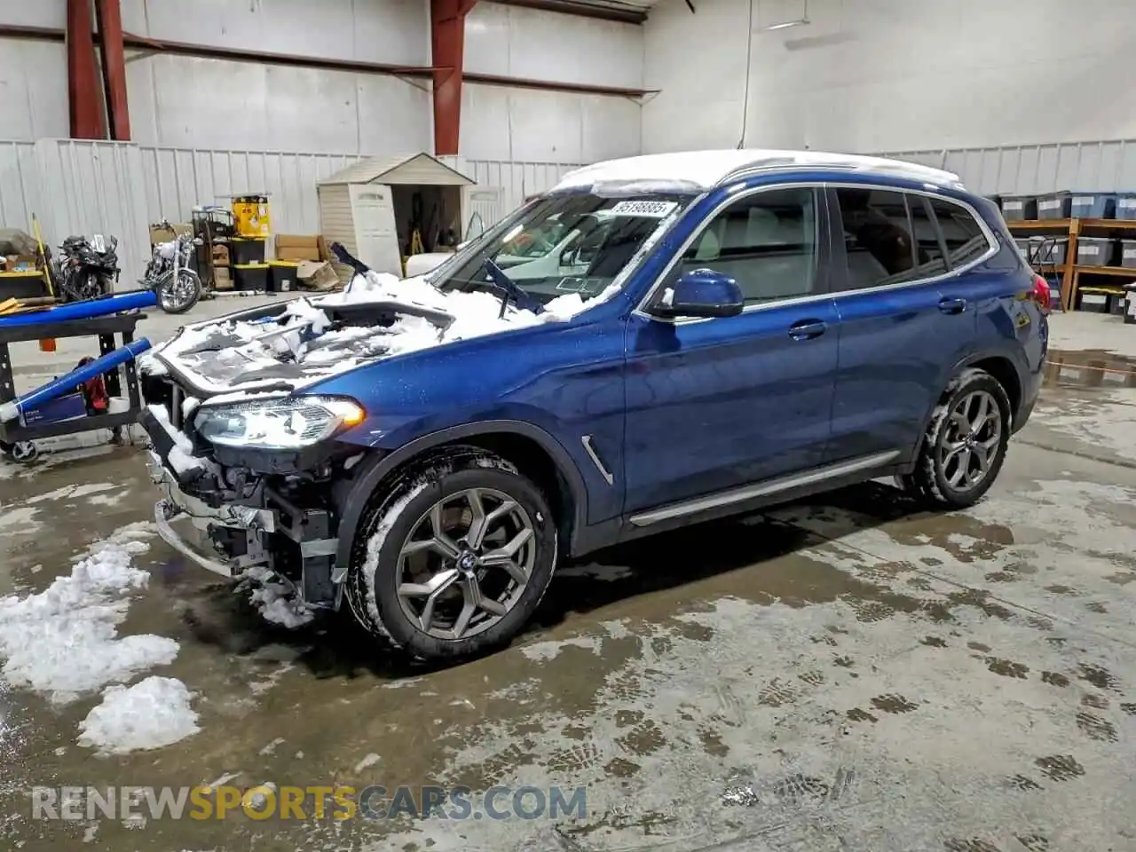 1 Photograph of a damaged car 5UX53DP09N9L86932 BMW X3 2022