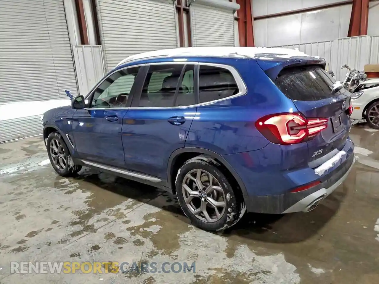 2 Photograph of a damaged car 5UX53DP09N9L86932 BMW X3 2022