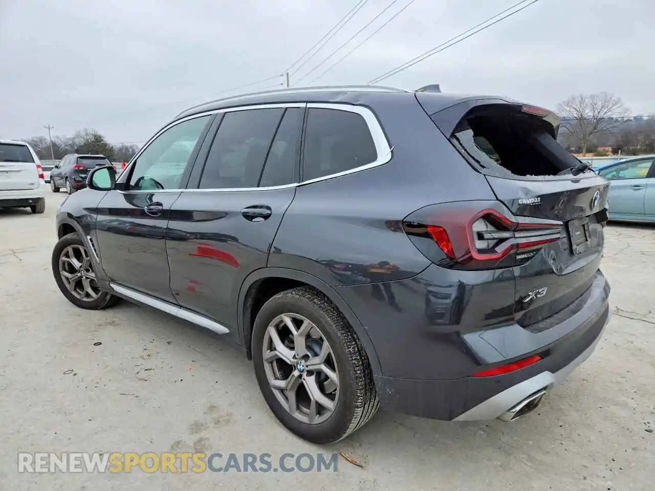 2 Photograph of a damaged car 5UX53DP09N9N22069 BMW X3 2022