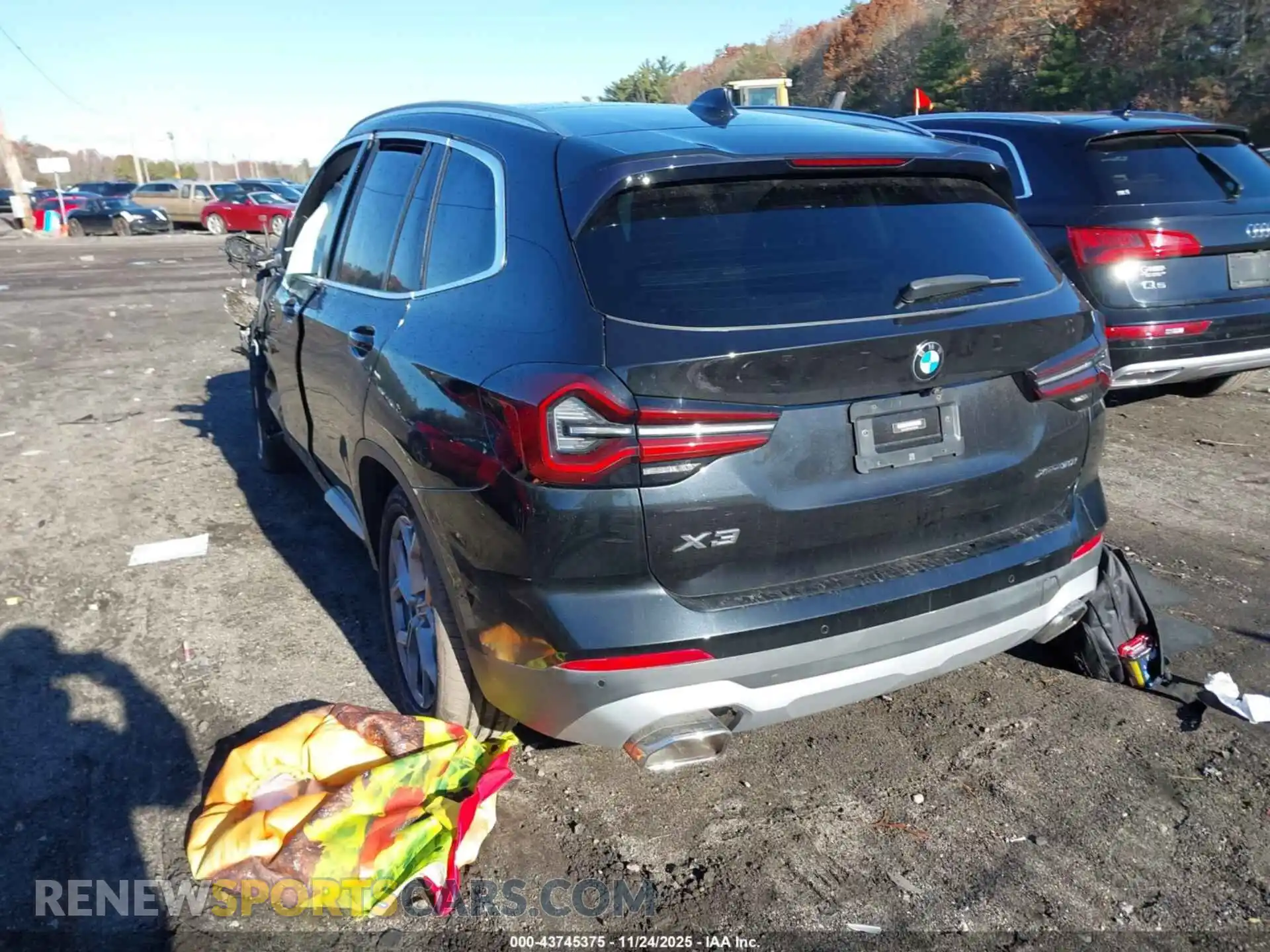 3 Photograph of a damaged car 5UX53DP0XN9J72130 BMW X3 2022