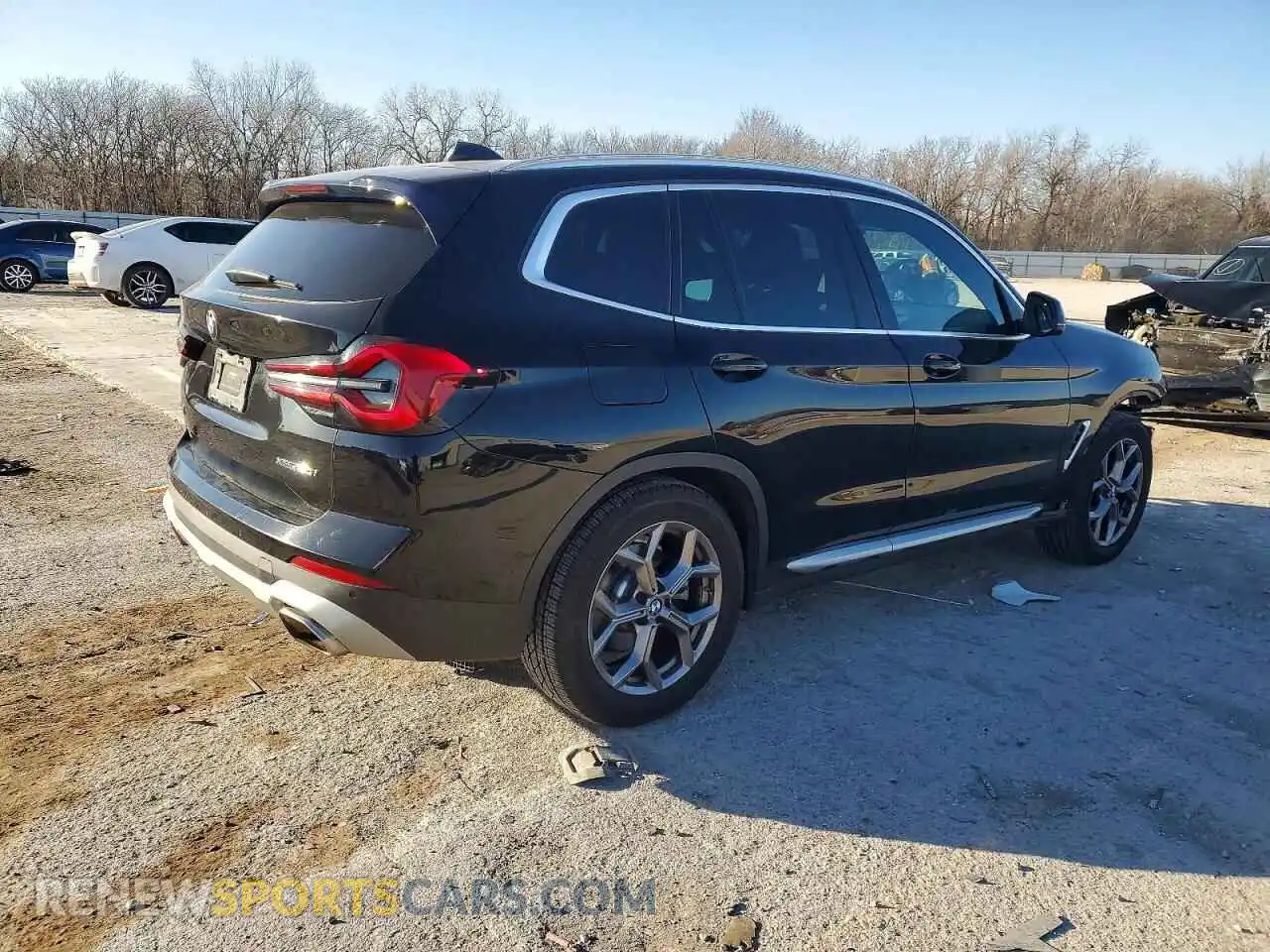 3 Photograph of a damaged car 5UX53DP0XN9J91356 BMW X3 2022