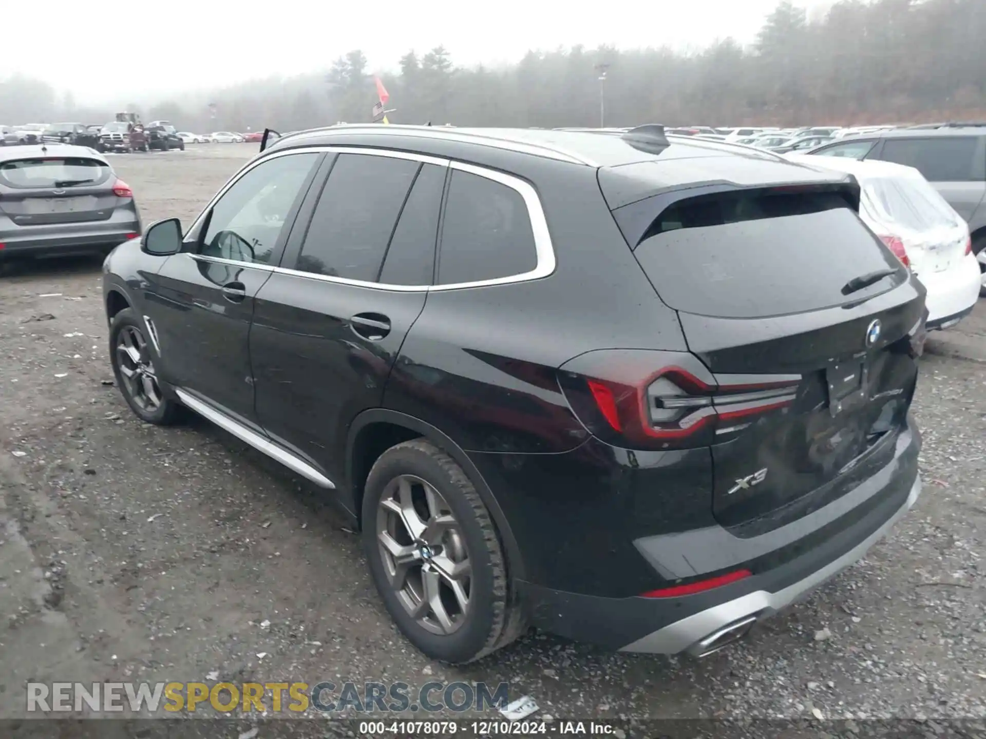 3 Photograph of a damaged car 5UX53DP0XN9L59626 BMW X3 2022