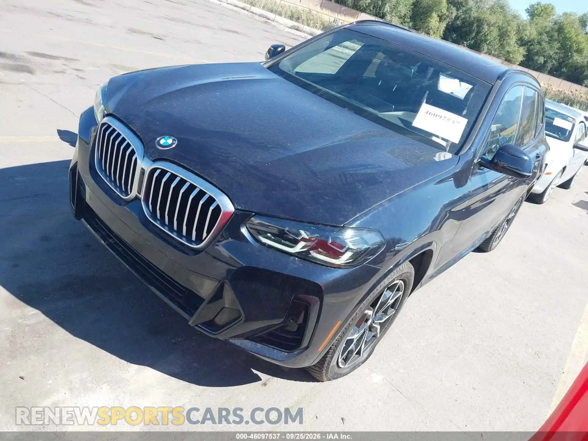 2 Photograph of a damaged car 5UX53DP0XN9M06945 BMW X3 2022