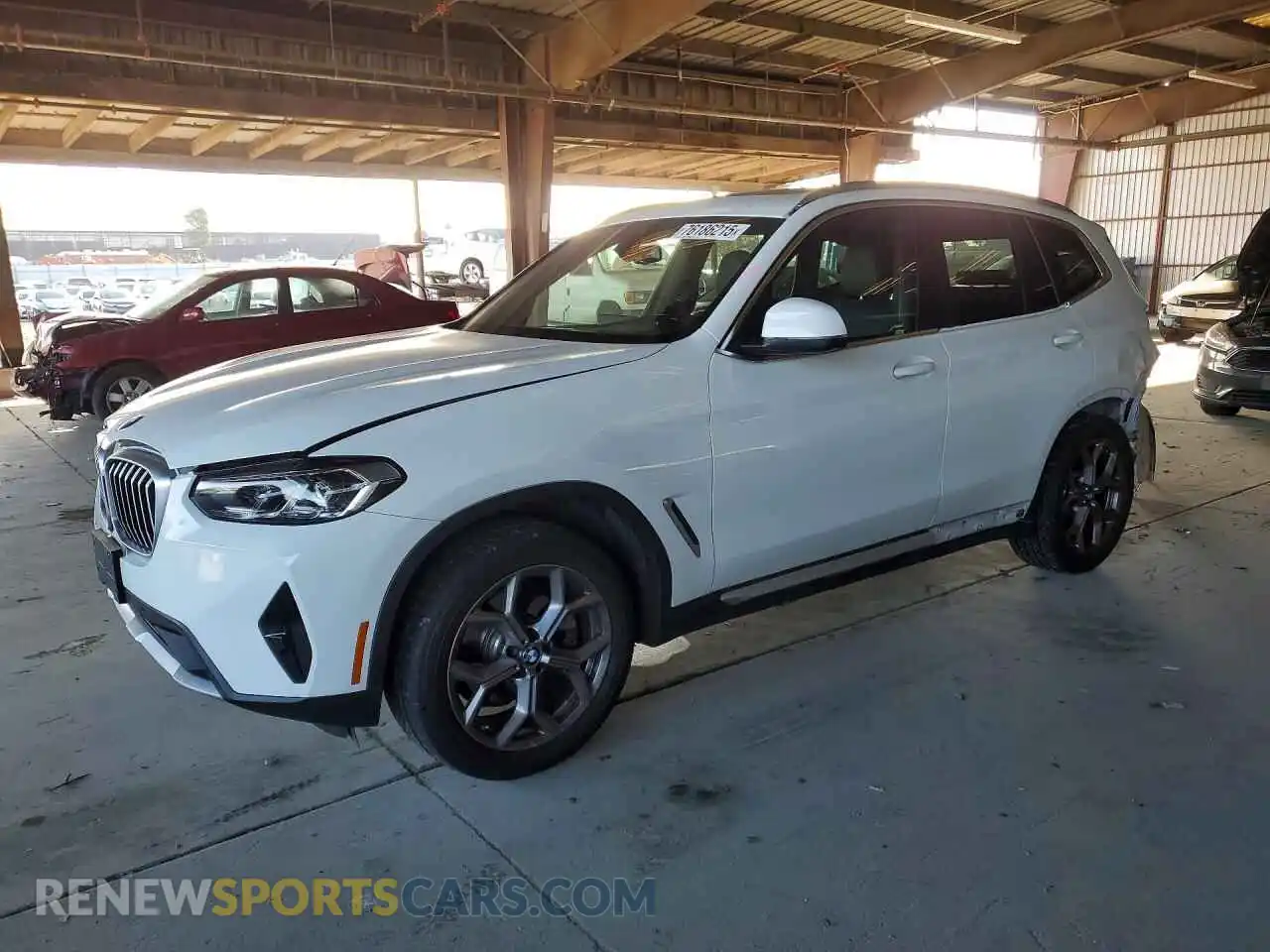 1 Photograph of a damaged car 5UX53DP0XN9M66319 BMW X3 2022