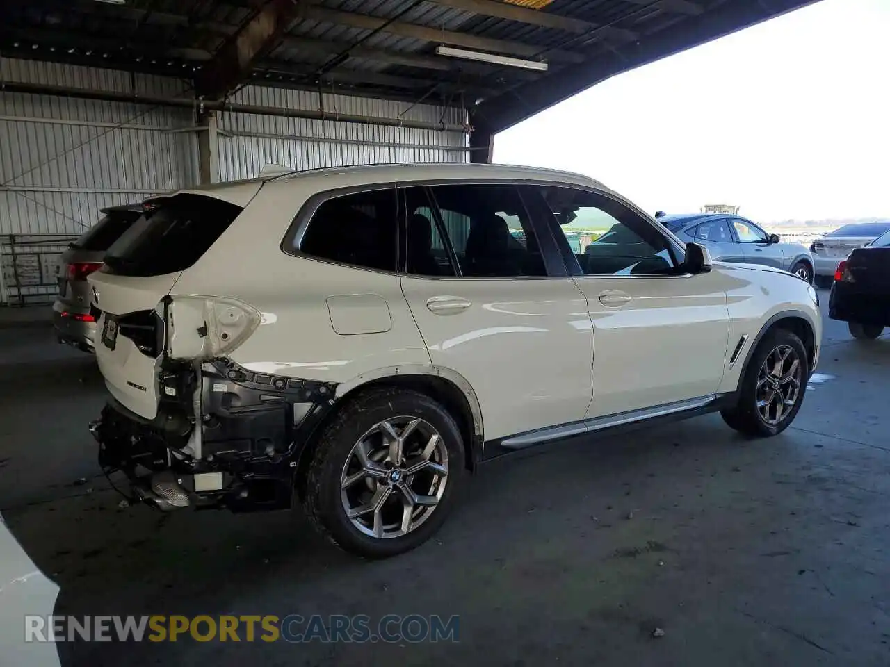 3 Photograph of a damaged car 5UX53DP0XN9M66319 BMW X3 2022