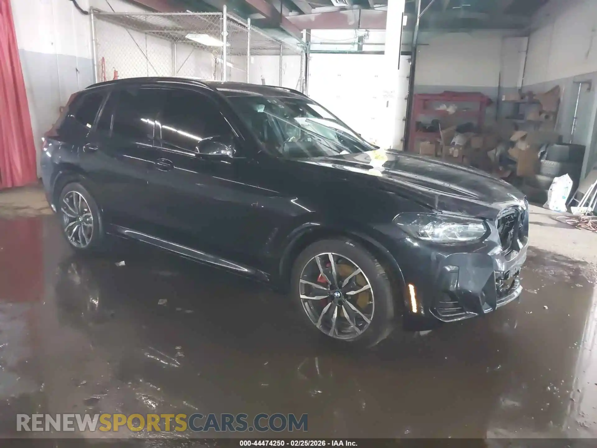 1 Photograph of a damaged car 5UX83DP01N9K17811 BMW X3 2022