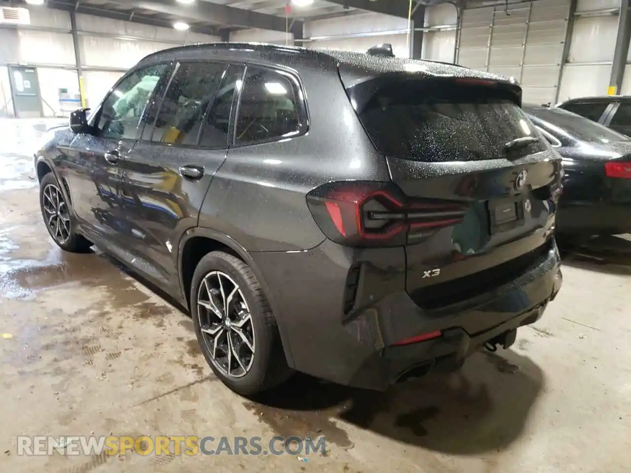 3 Photograph of a damaged car 5UX83DP02N9L72979 BMW X3 2022