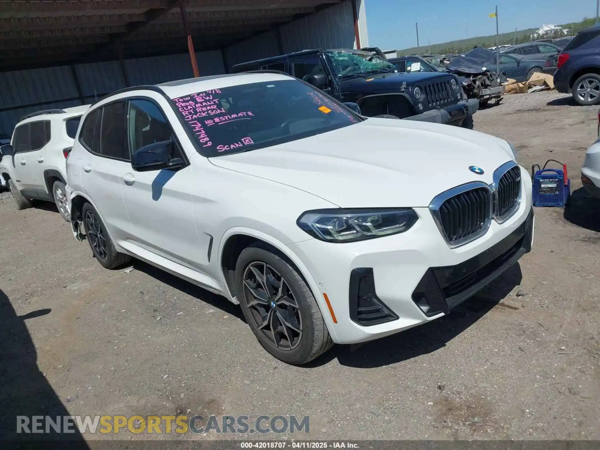 1 Photograph of a damaged car 5UX83DP06N9K87661 BMW X3 2022