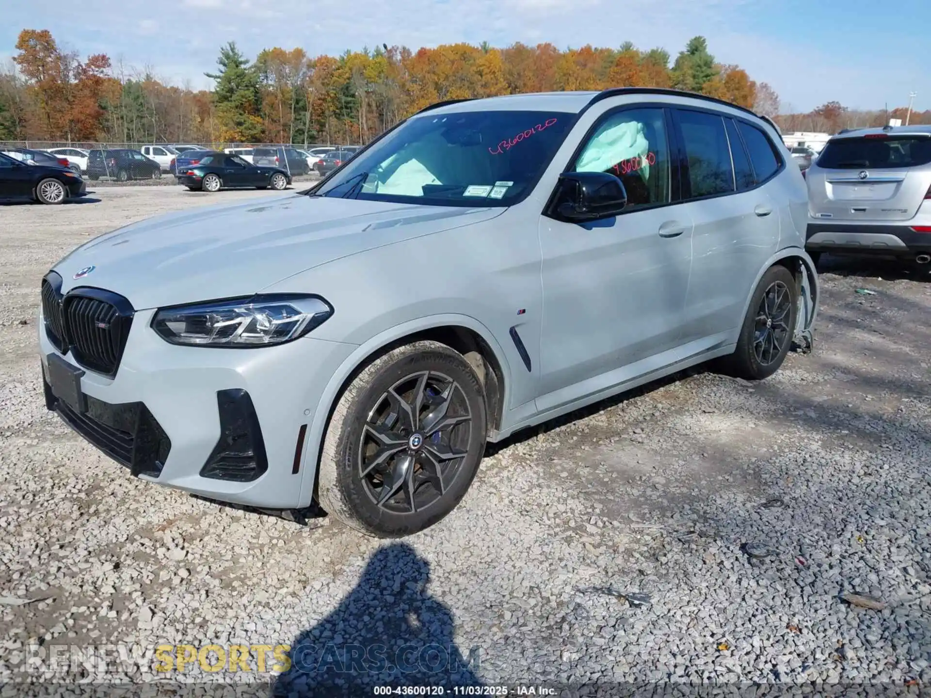 2 Photograph of a damaged car 5UX83DP09N9L00032 BMW X3 2022