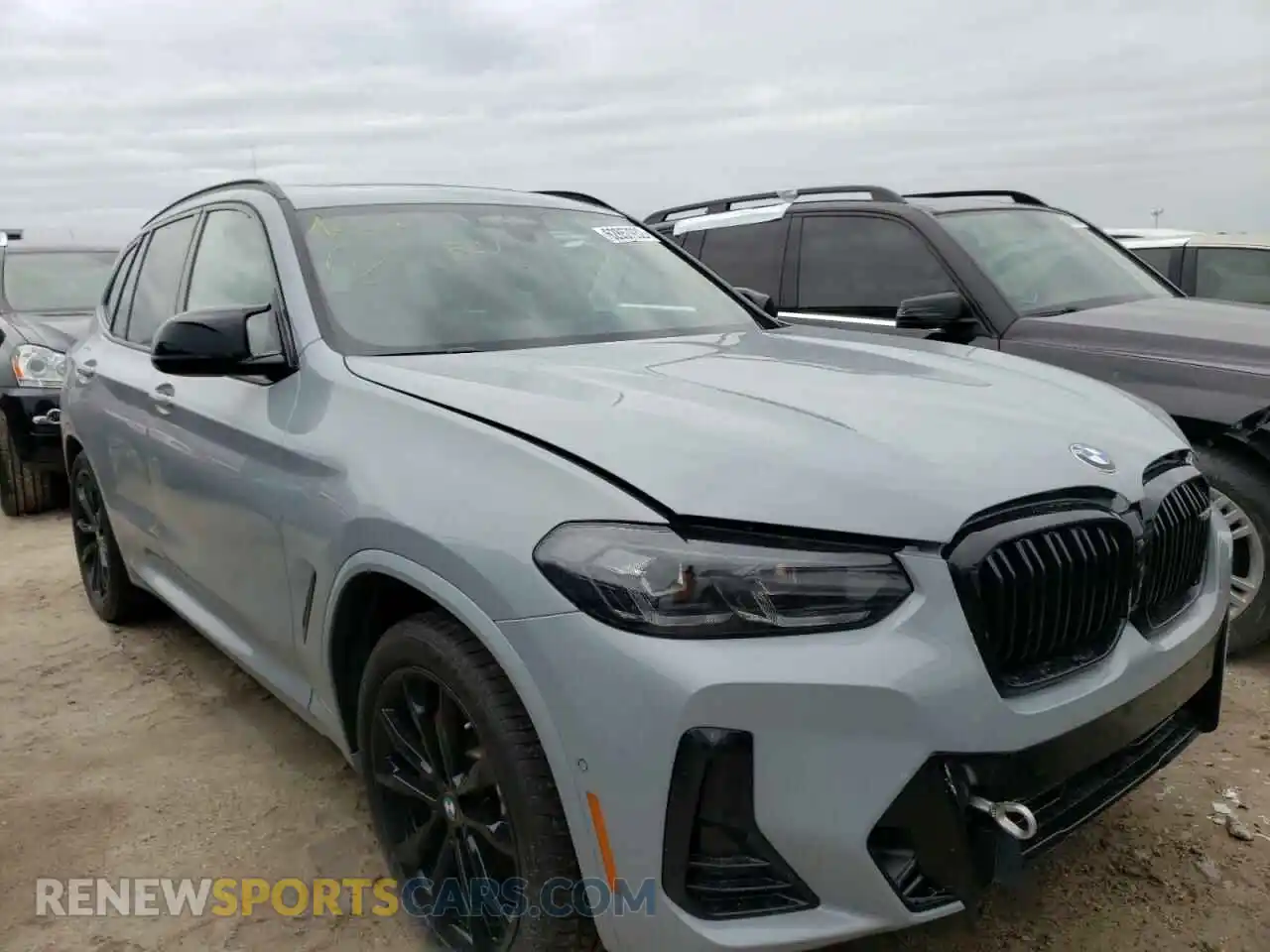 1 Photograph of a damaged car 5UX83DP0XN9N15502 BMW X3 2022