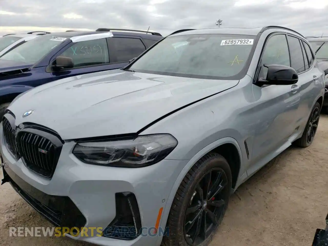 2 Photograph of a damaged car 5UX83DP0XN9N15502 BMW X3 2022
