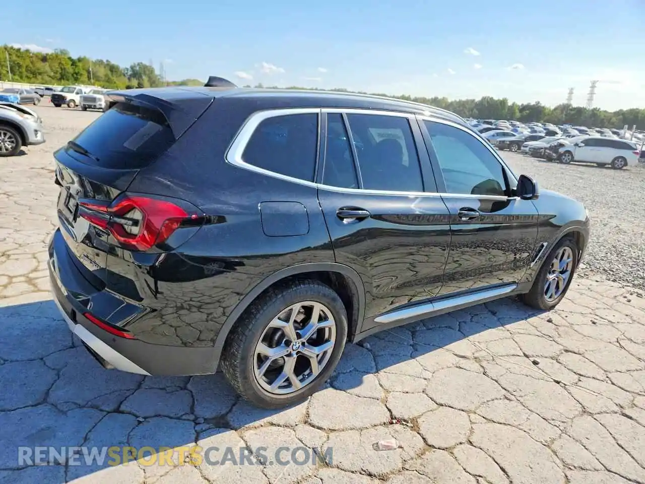3 Photograph of a damaged car WBX47DP02NN182176 BMW X3 2022