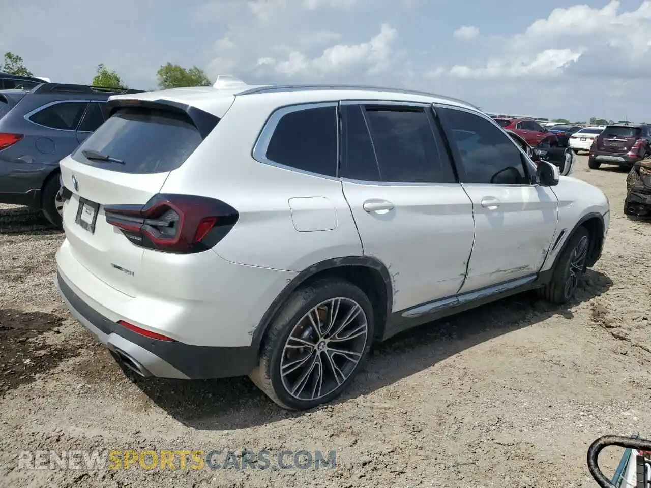 3 Photograph of a damaged car WBX47DP06NN176543 BMW X3 2022