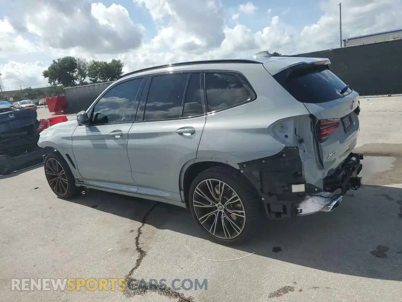 2 Photograph of a damaged car WBX47DP08NN138635 BMW X3 2022