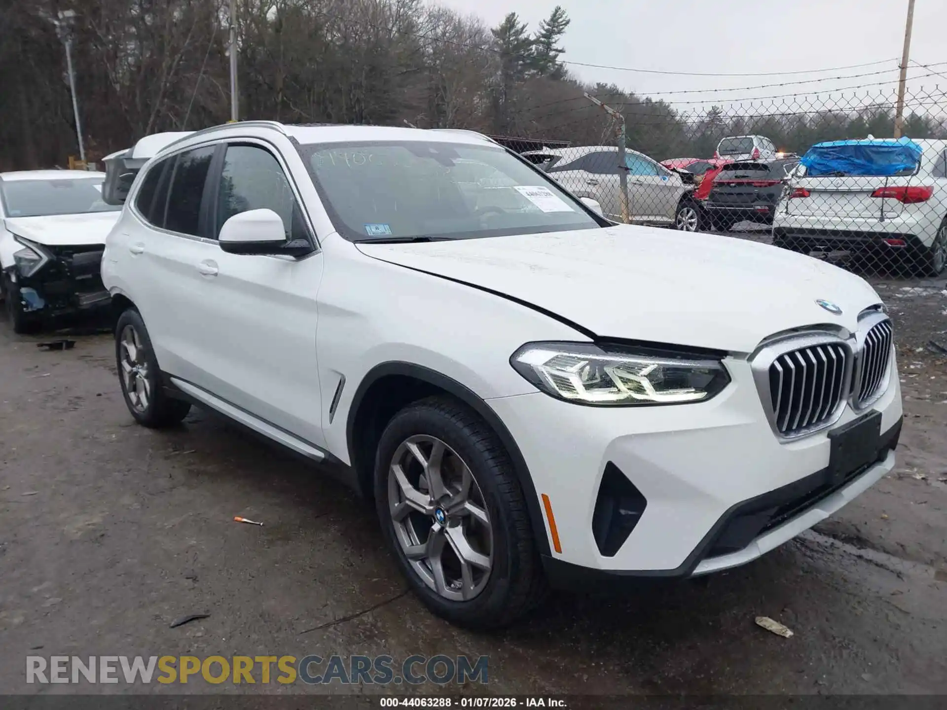 1 Photograph of a damaged car WBX57DP02NN178584 BMW X3 2022