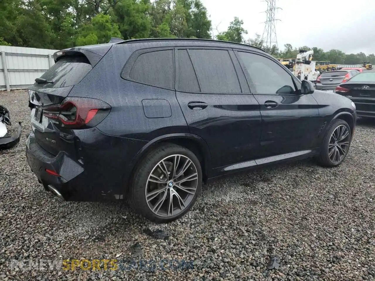 3 Photograph of a damaged car WBX57DP02NN179282 BMW X3 2022