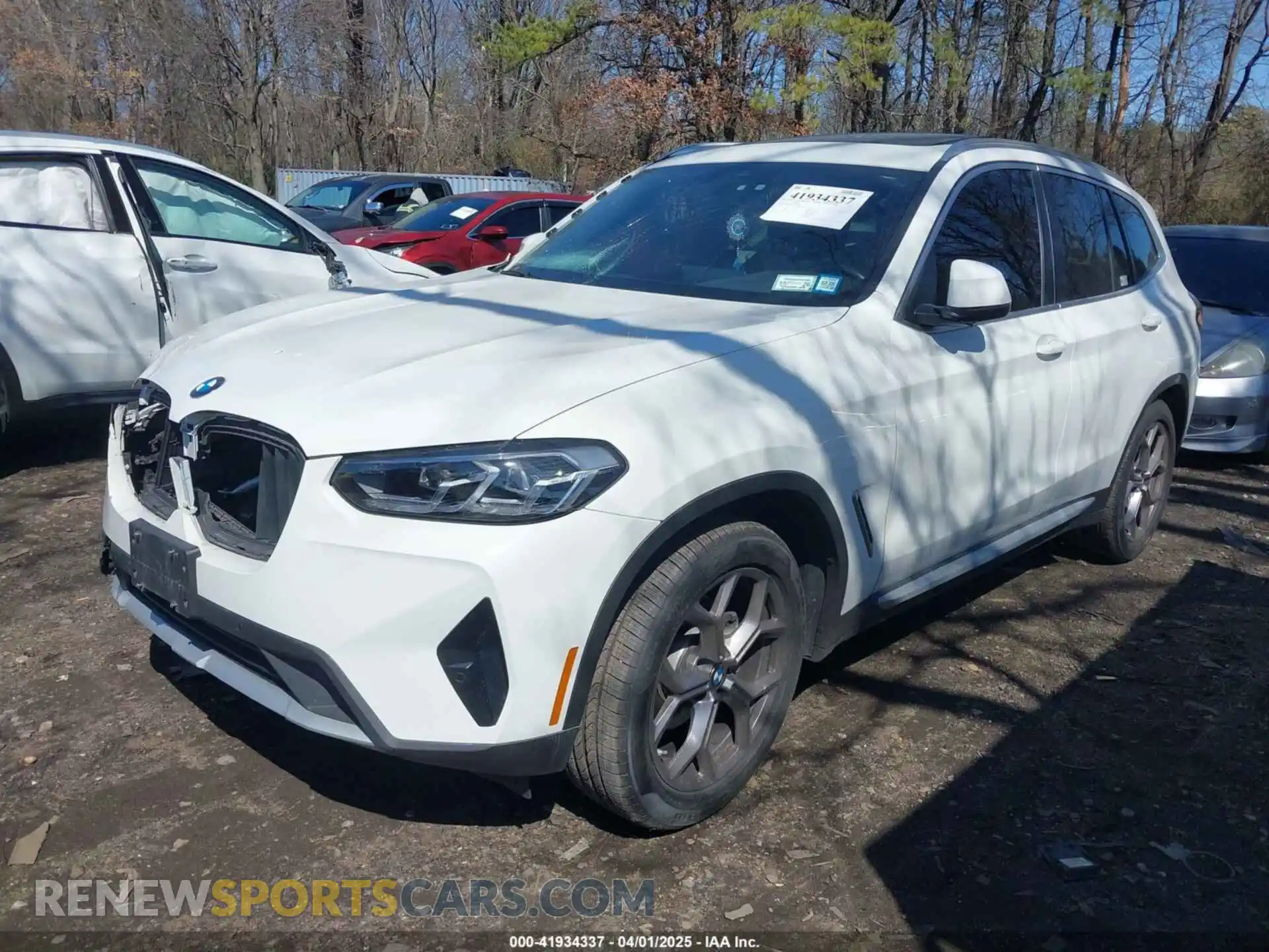 2 Photograph of a damaged car WBX57DP03NN143634 BMW X3 2022