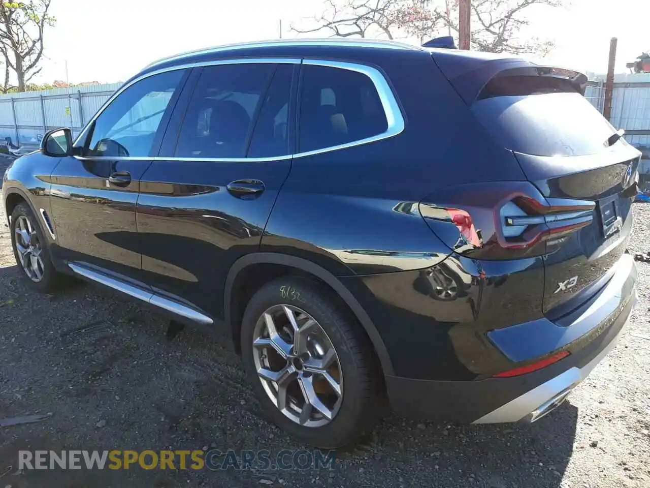 2 Photograph of a damaged car WBX57DP03NN154097 BMW X3 2022