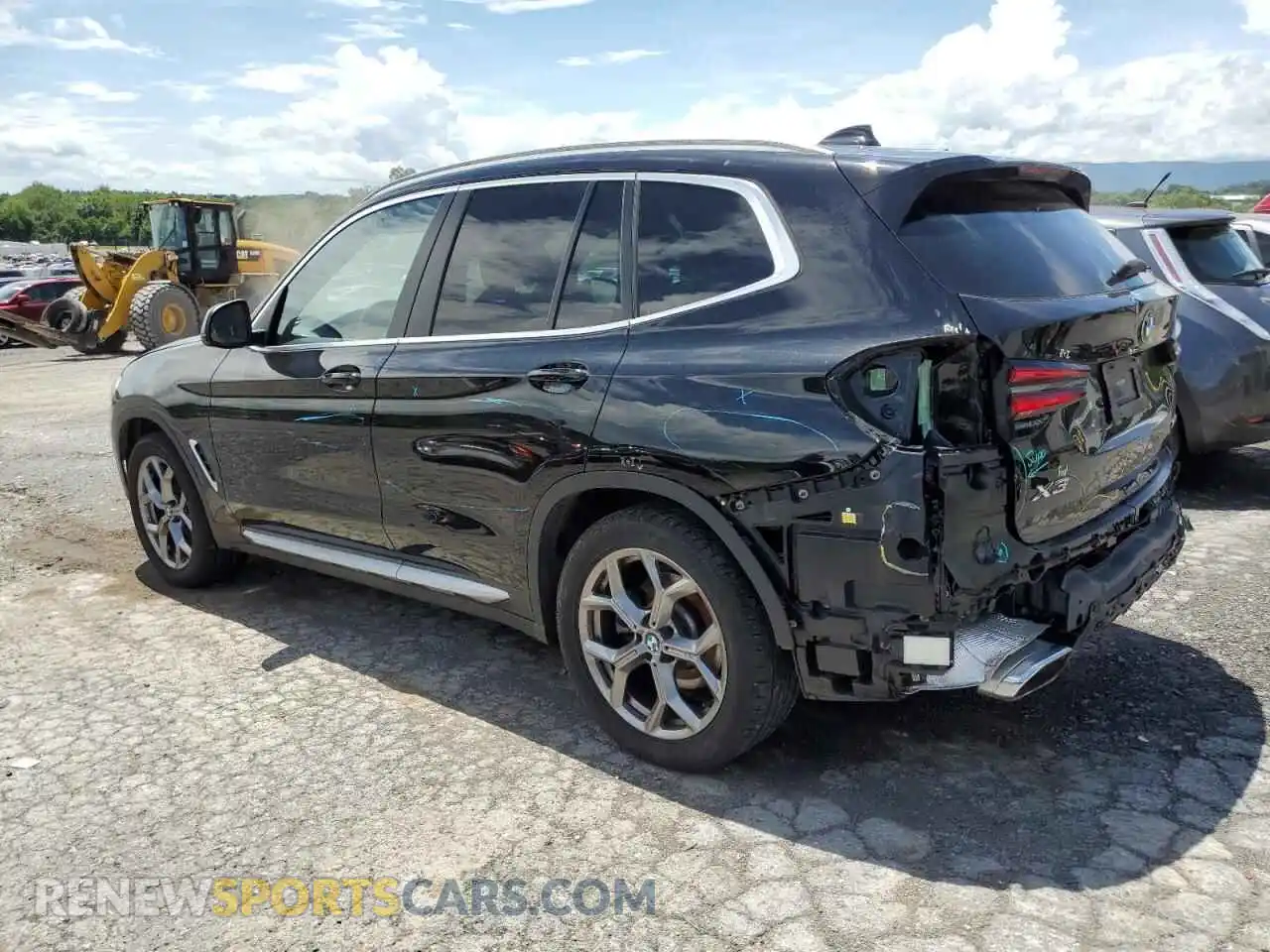 2 Photograph of a damaged car WBX57DP05NN182662 BMW X3 2022