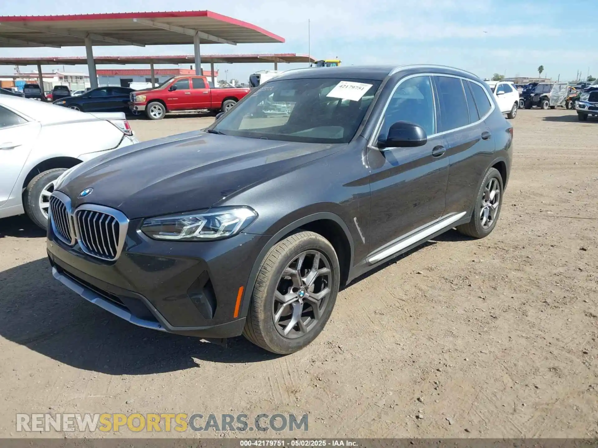 2 Photograph of a damaged car WBX57DP09NN169817 BMW X3 2022