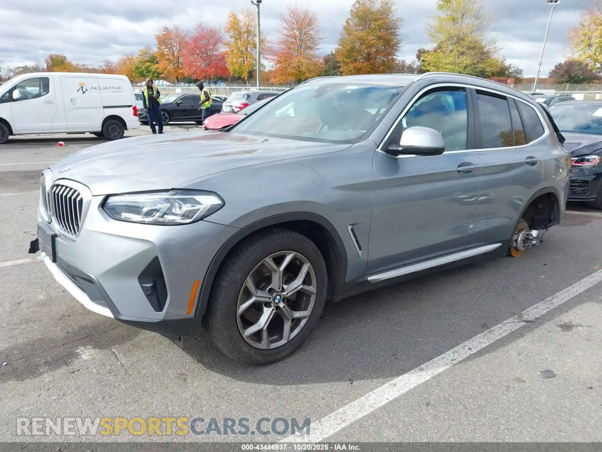 2 Photograph of a damaged car 5UX43DP00P9S22726 BMW X3 2023