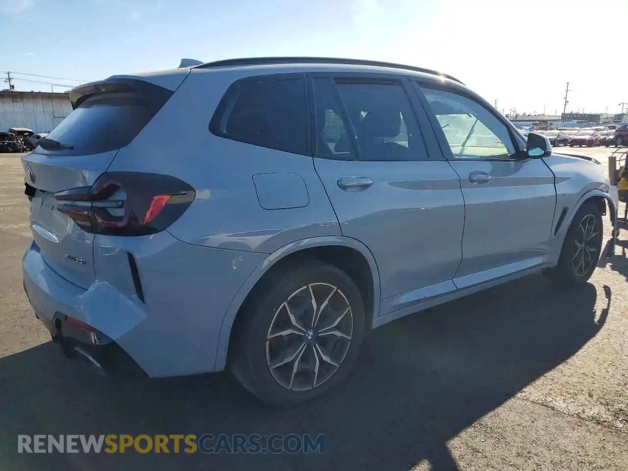 3 Photograph of a damaged car 5UX43DP00P9S93411 BMW X3 2023