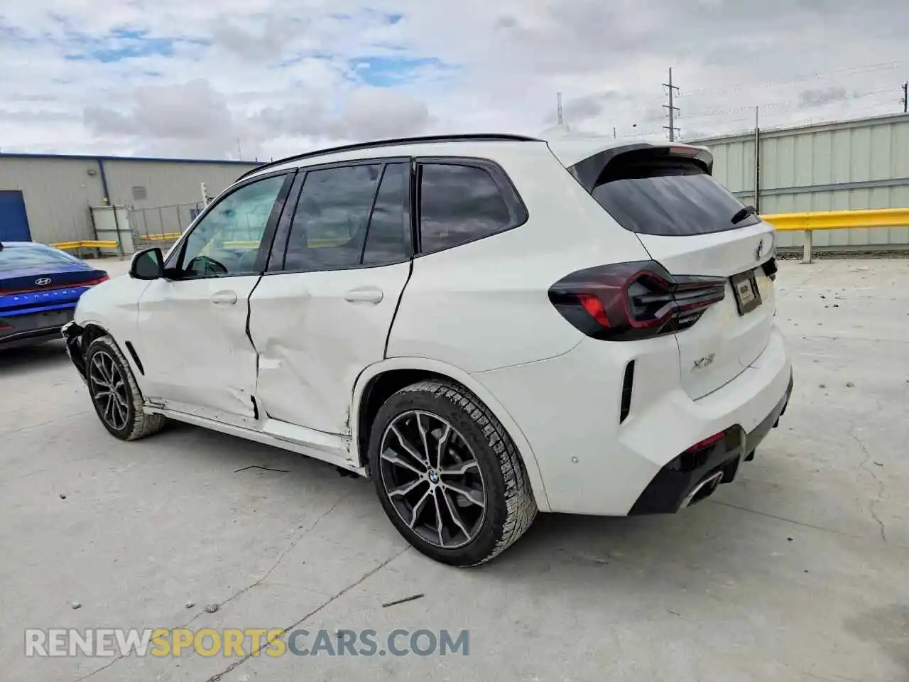 2 fotografías del automóvil dañado 5UX43DP02P9P48890 BMW X3 2023