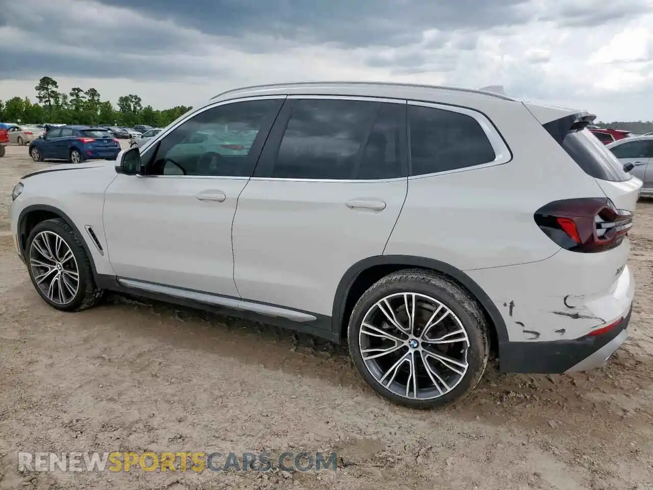 2 Photograph of a damaged car 5UX43DP02P9R16415 BMW X3 2023