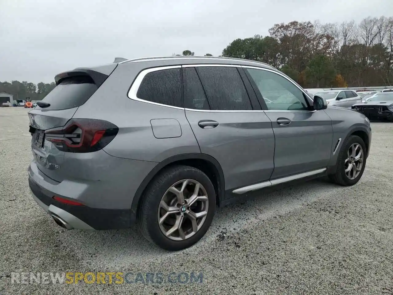 3 Photograph of a damaged car 5UX43DP02P9S10383 BMW X3 2023