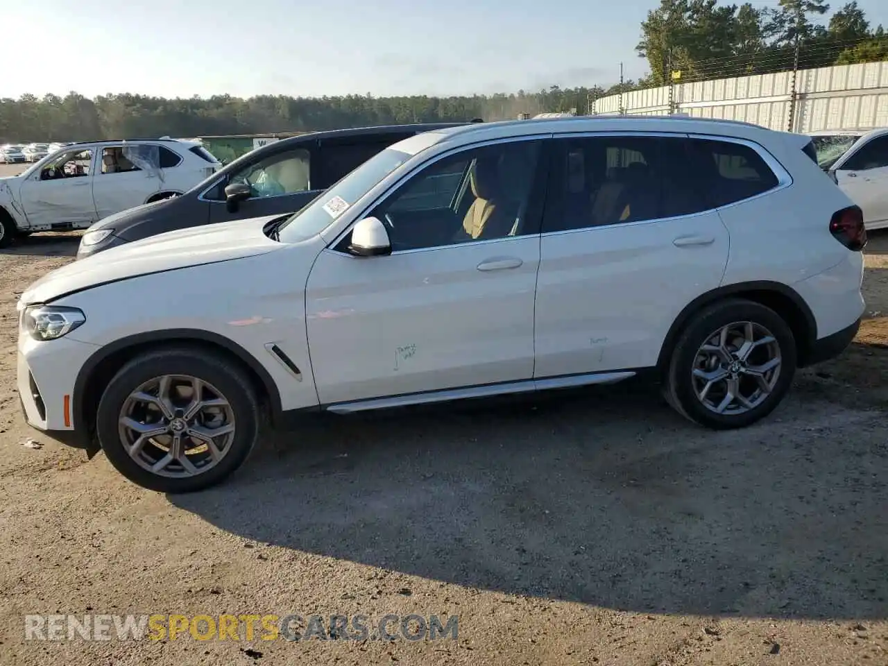 1 Photograph of a damaged car 5UX43DP03P9R67440 BMW X3 2023