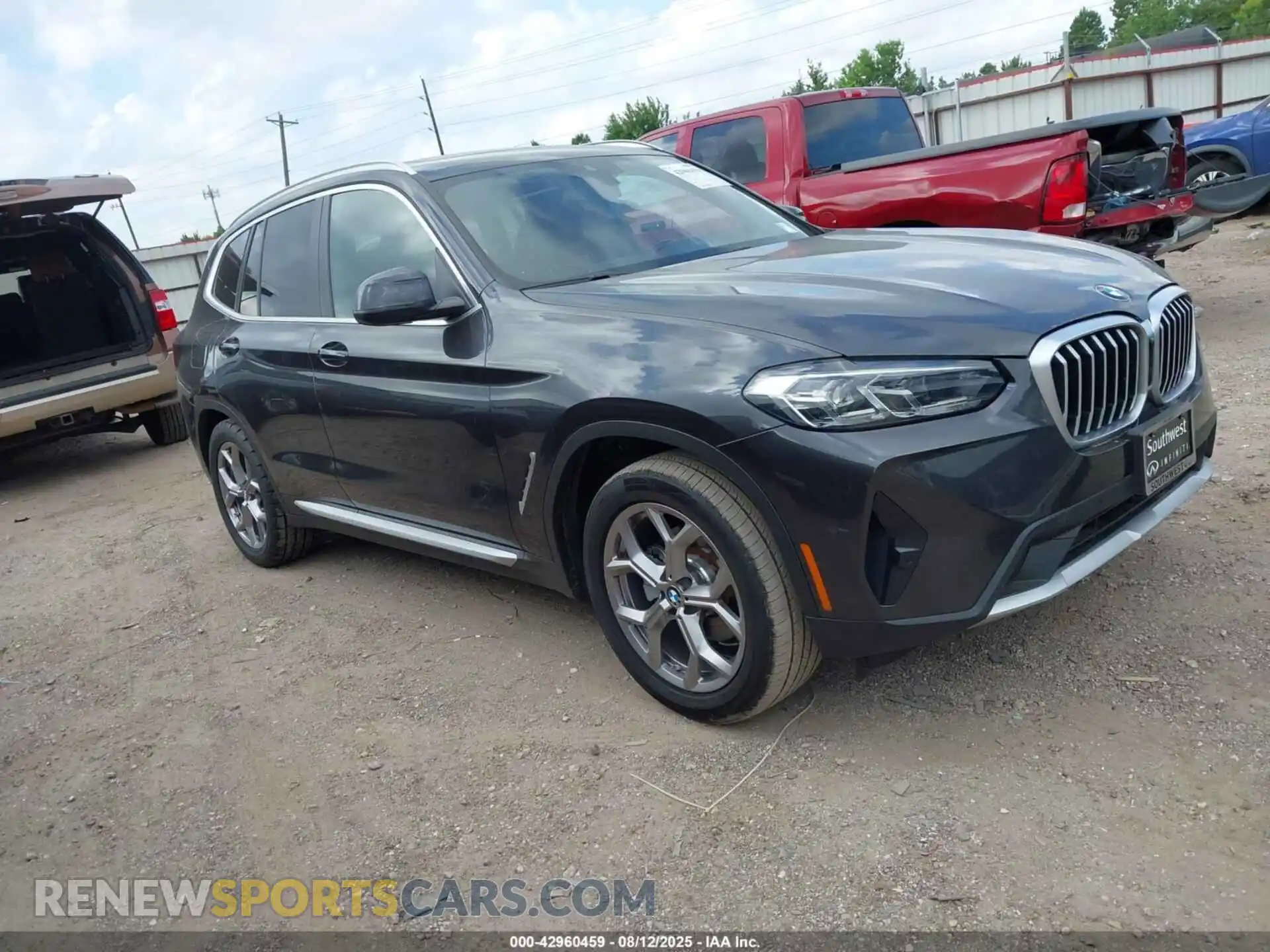 1 Photograph of a damaged car 5UX43DP03P9R81273 BMW X3 2023