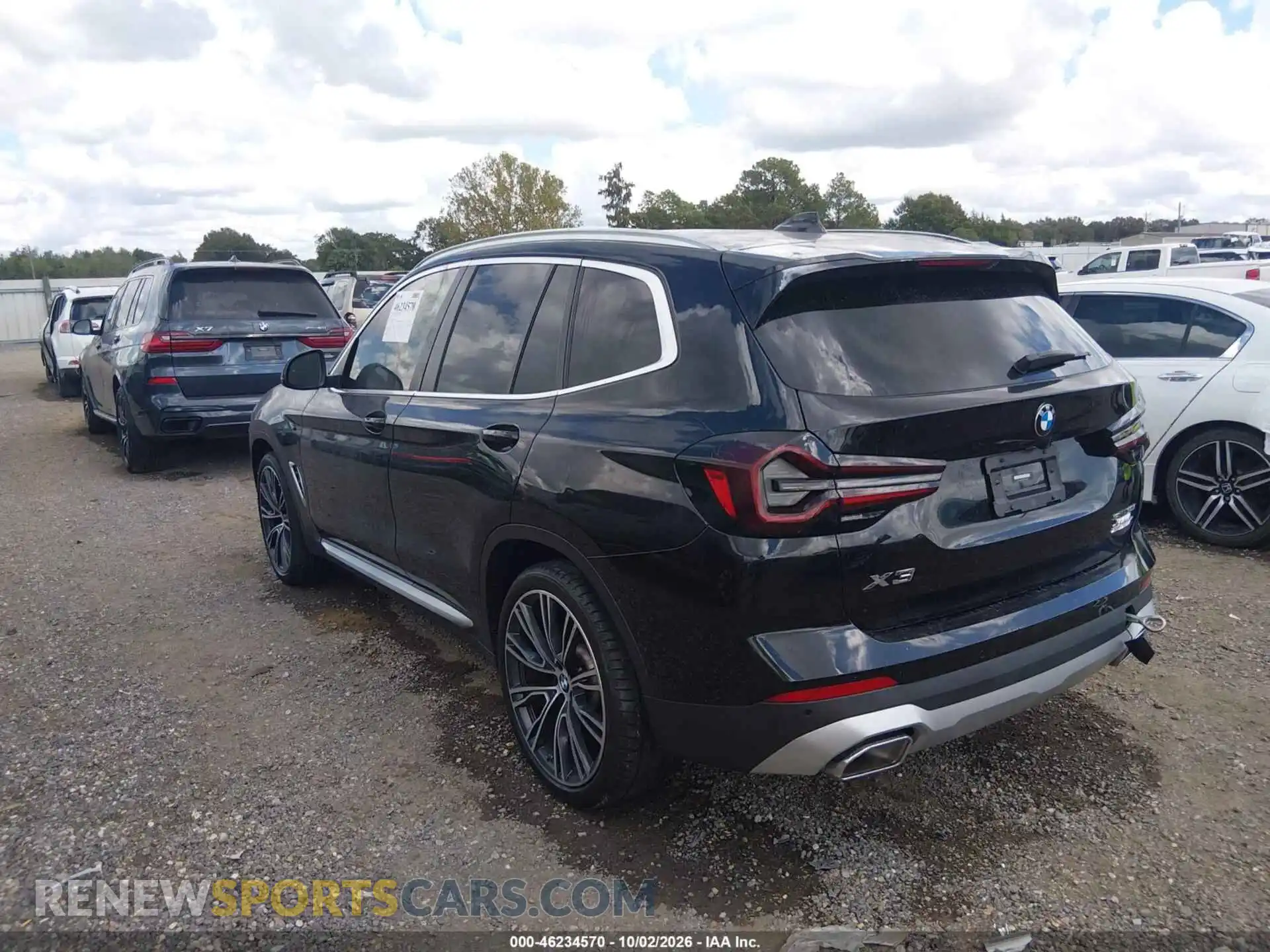 3 Photograph of a damaged car 5UX43DP04P9R90659 BMW X3 2023