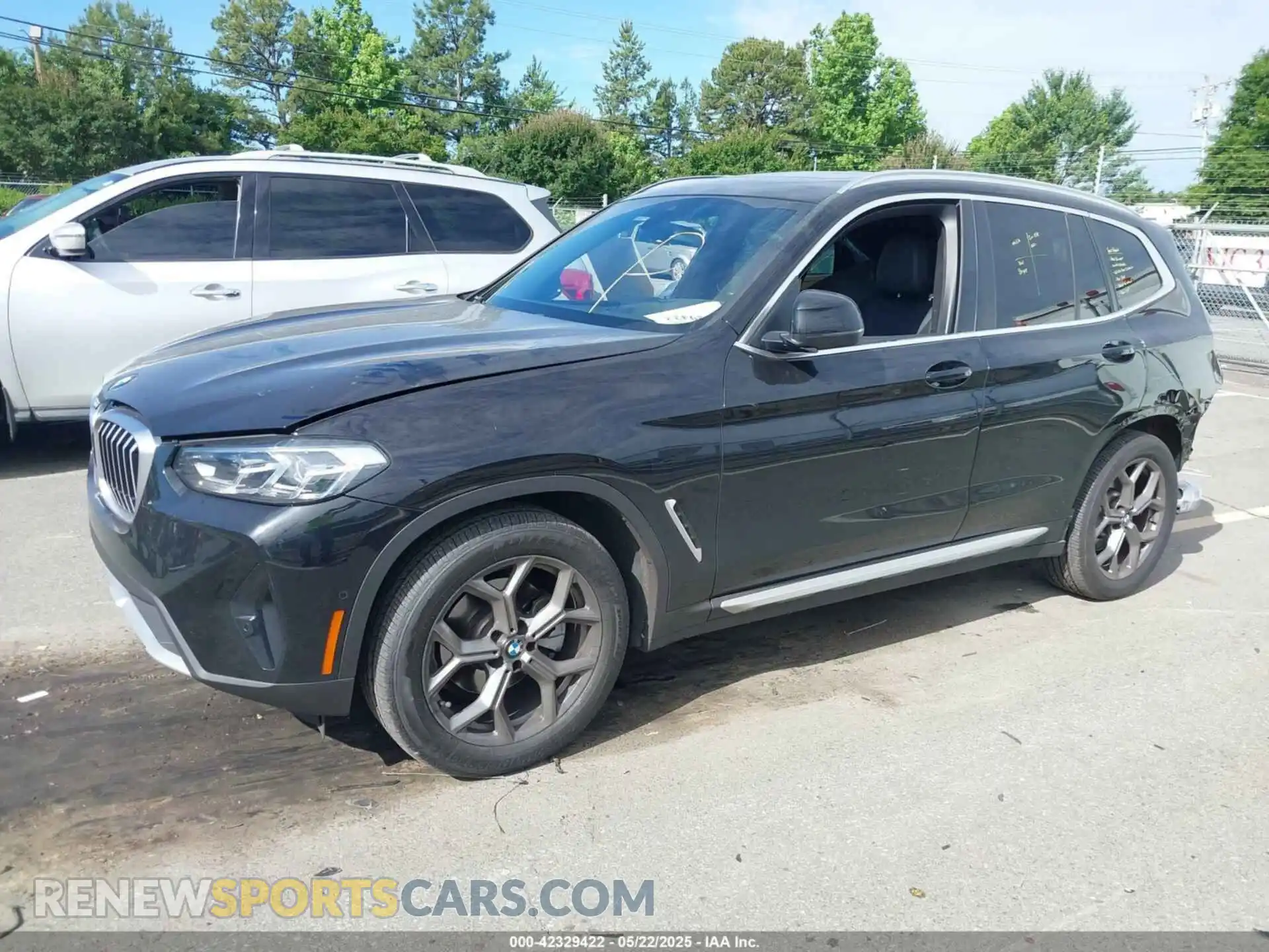2 Photograph of a damaged car 5UX43DP04P9S68396 BMW X3 2023