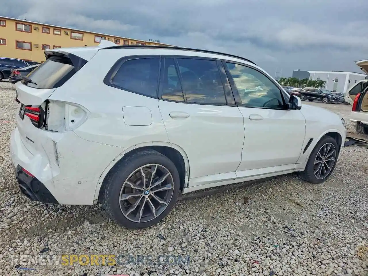 3 fotografías del automóvil dañado 5UX43DP04P9T34154 BMW X3 2023