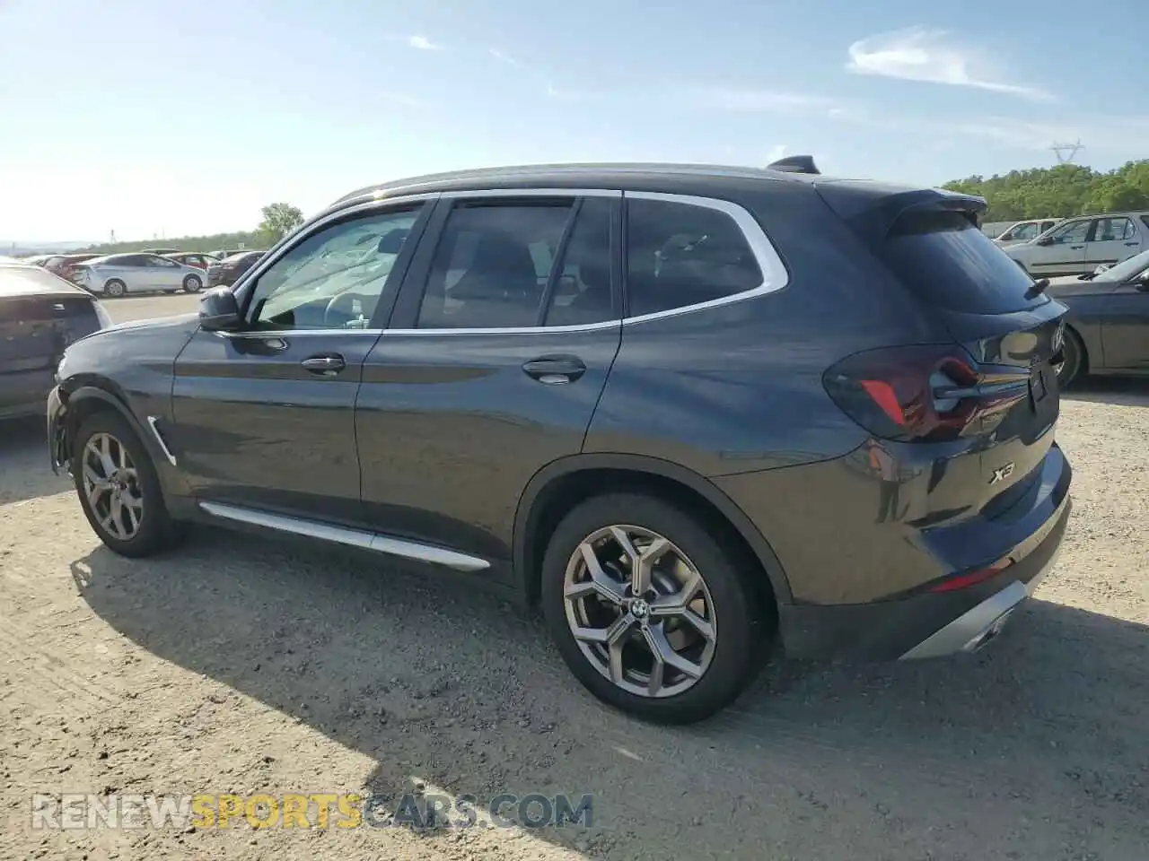 2 Photograph of a damaged car 5UX43DP05P9P14863 BMW X3 2023