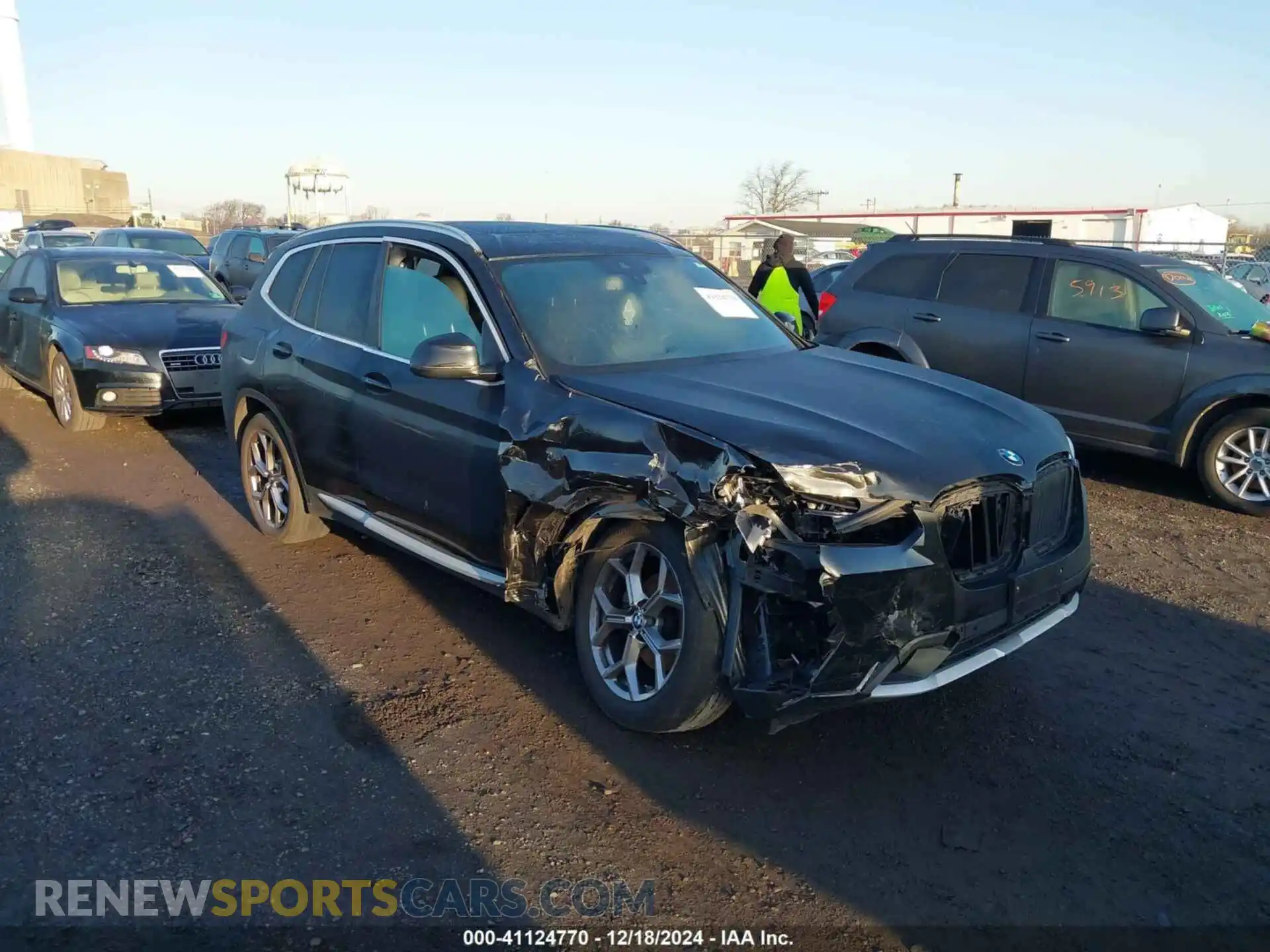 1 Photograph of a damaged car 5UX43DP05P9R75524 BMW X3 2023