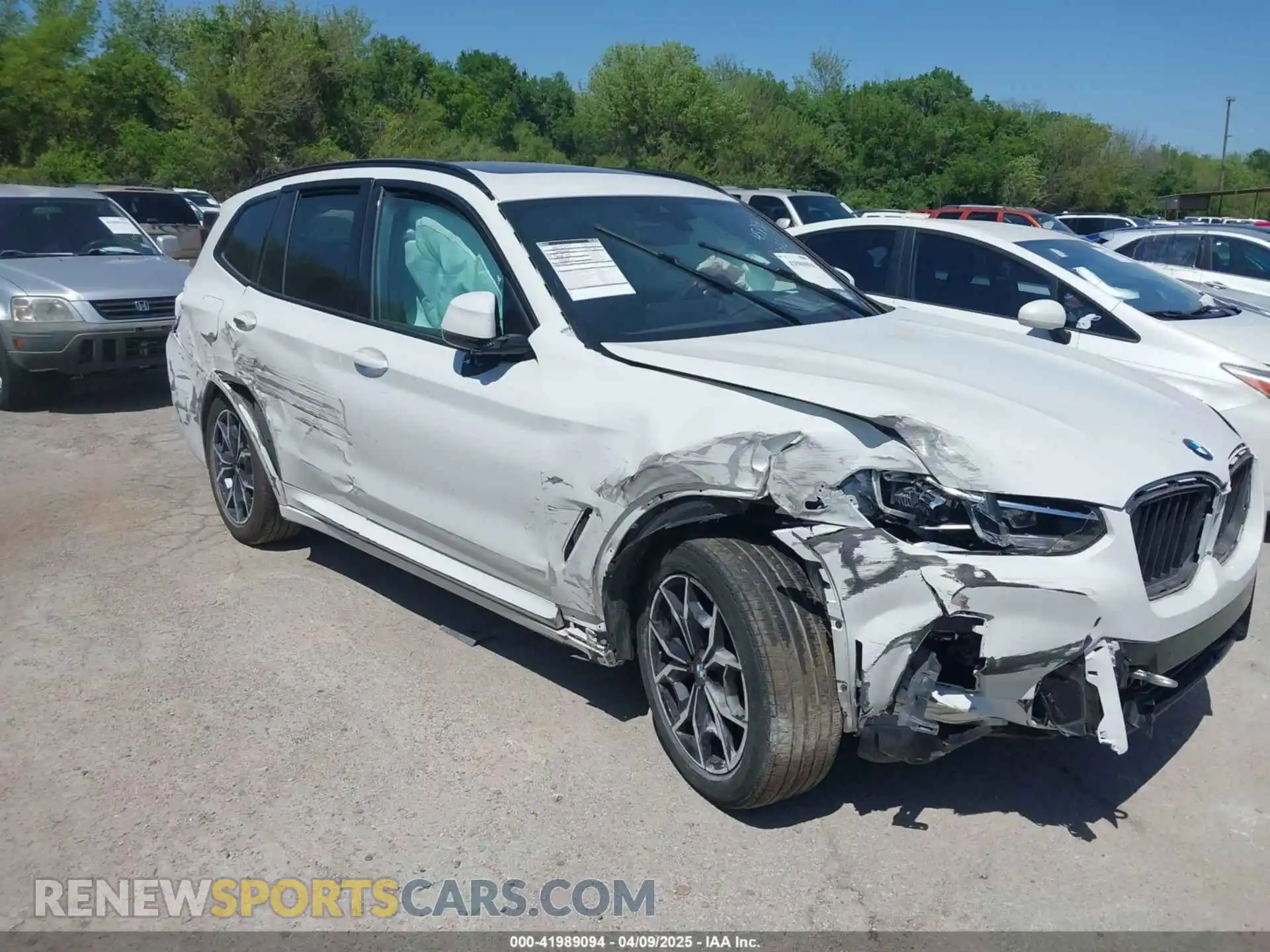 1 Photograph of a damaged car 5UX43DP05P9S19868 BMW X3 2023