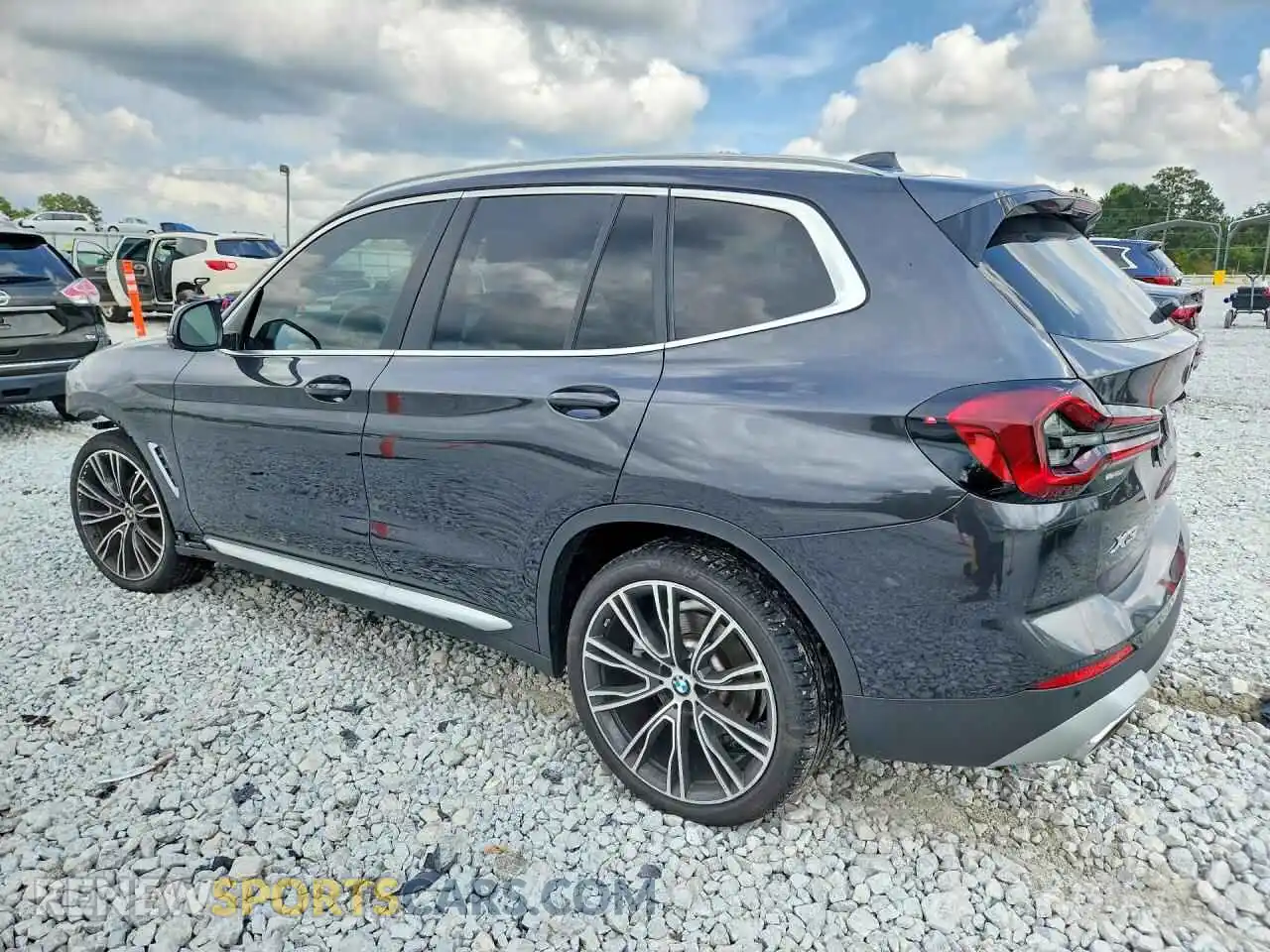 2 Photograph of a damaged car 5UX43DP07P9R28334 BMW X3 2023