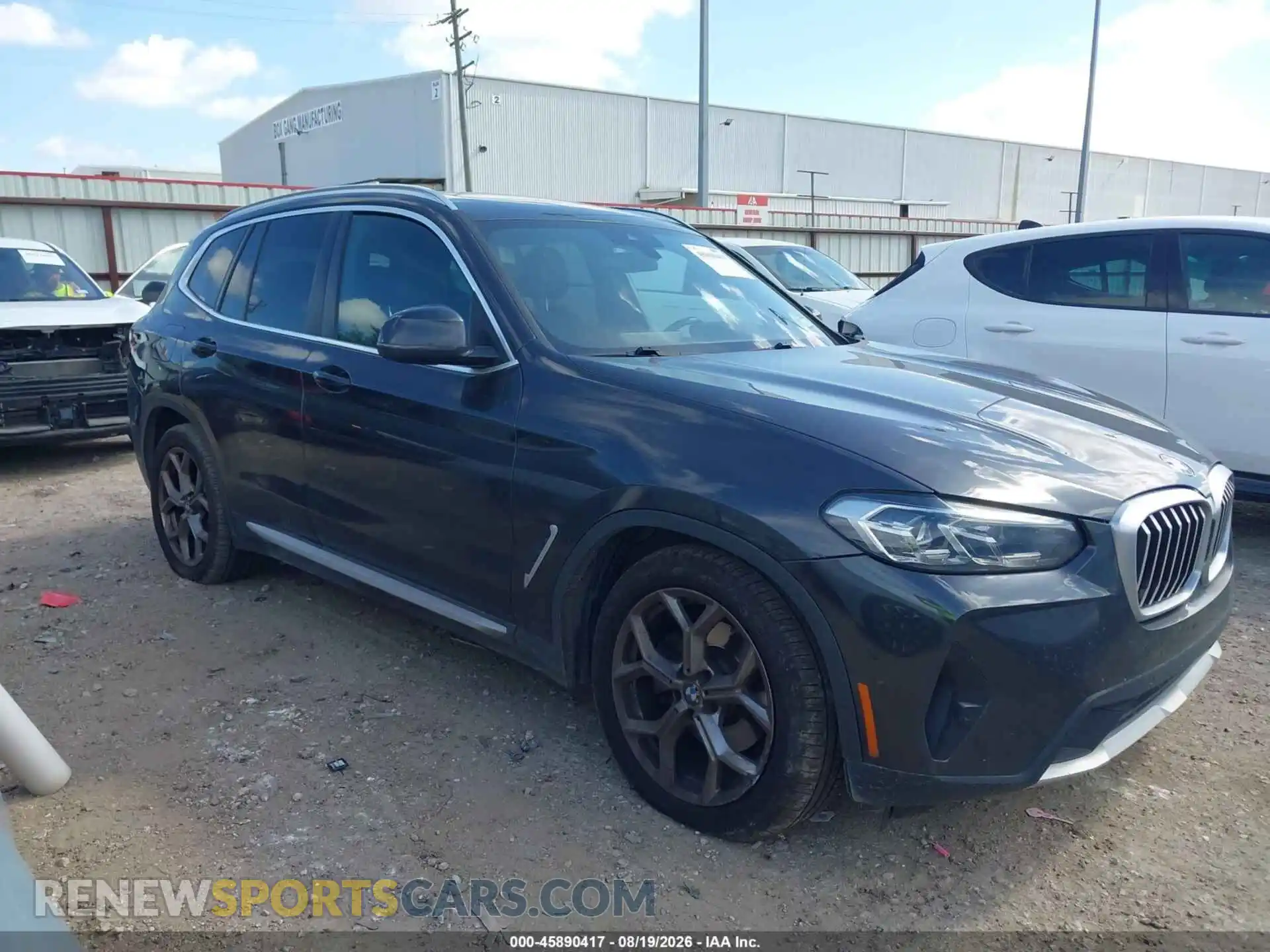 1 Photograph of a damaged car 5UX43DP07P9S77612 BMW X3 2023