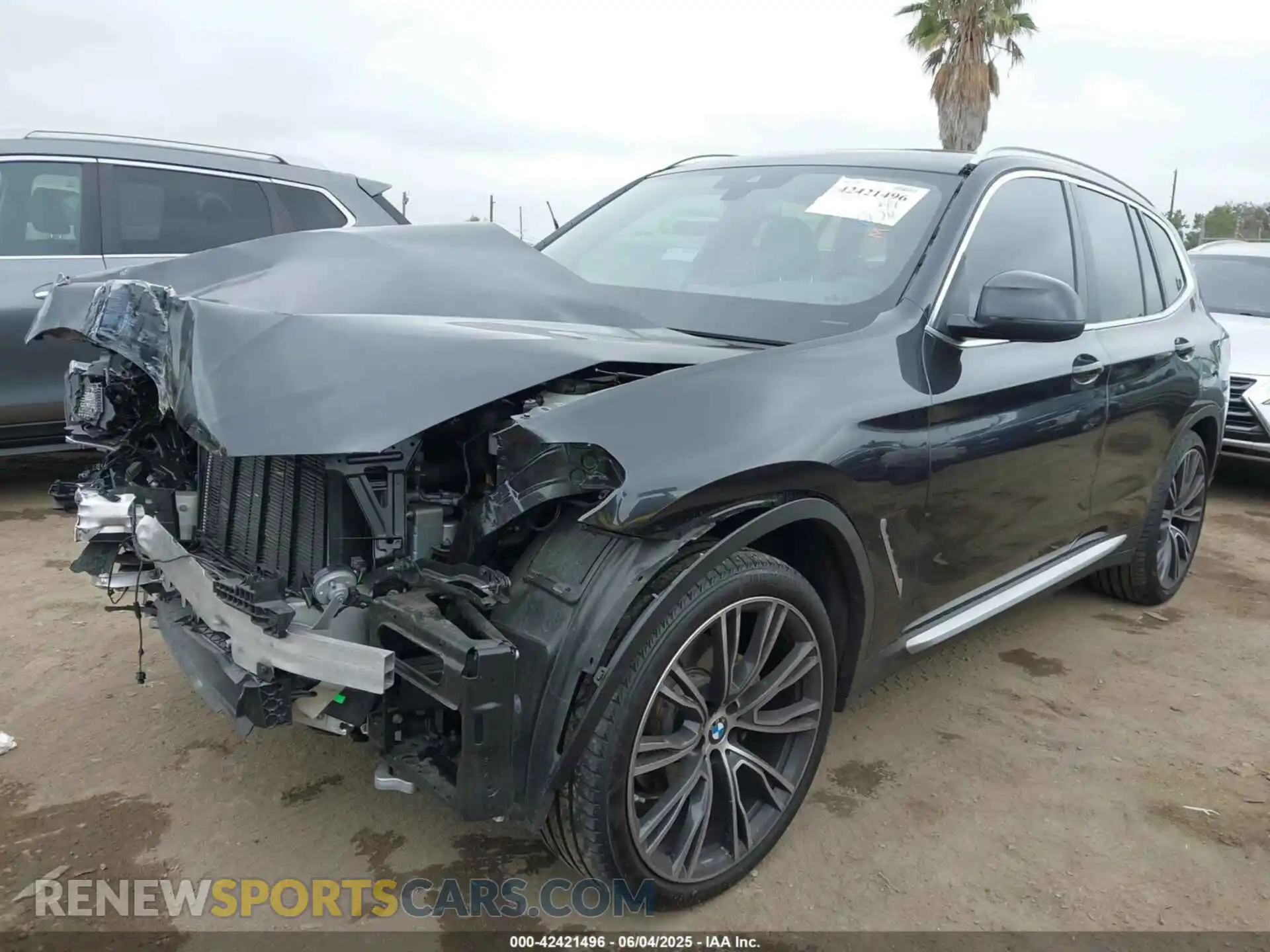 2 Photograph of a damaged car 5UX43DP08P9R73430 BMW X3 2023