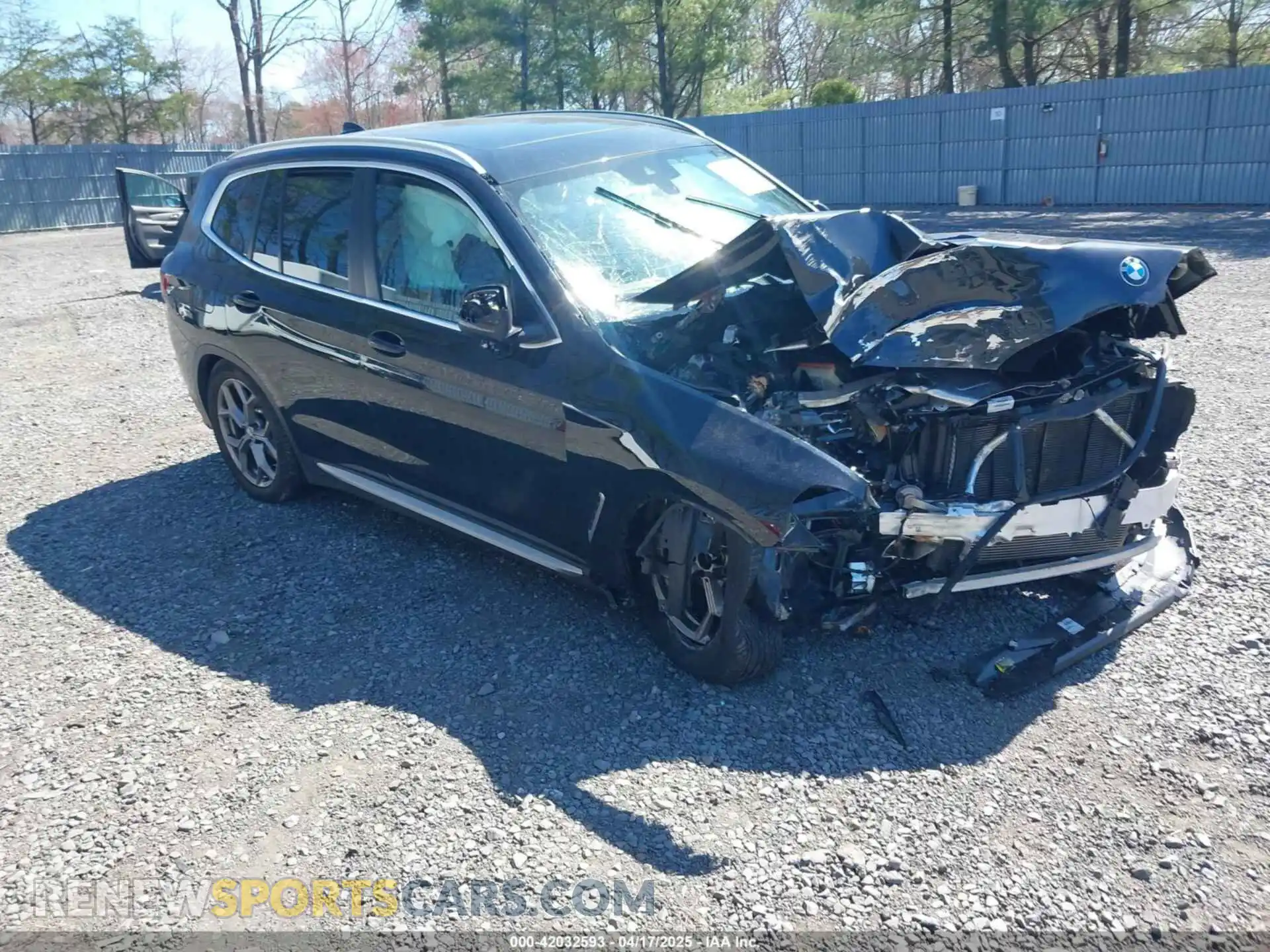 1 Photograph of a damaged car 5UX43DP09P9S19632 BMW X3 2023