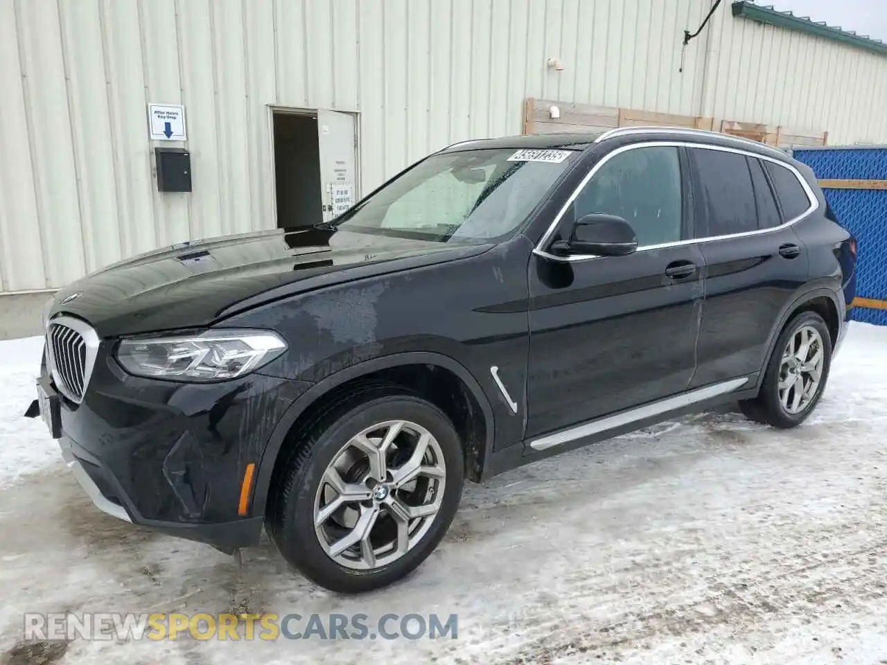 1 Photograph of a damaged car 5UX53DP00P9S50871 BMW X3 2023