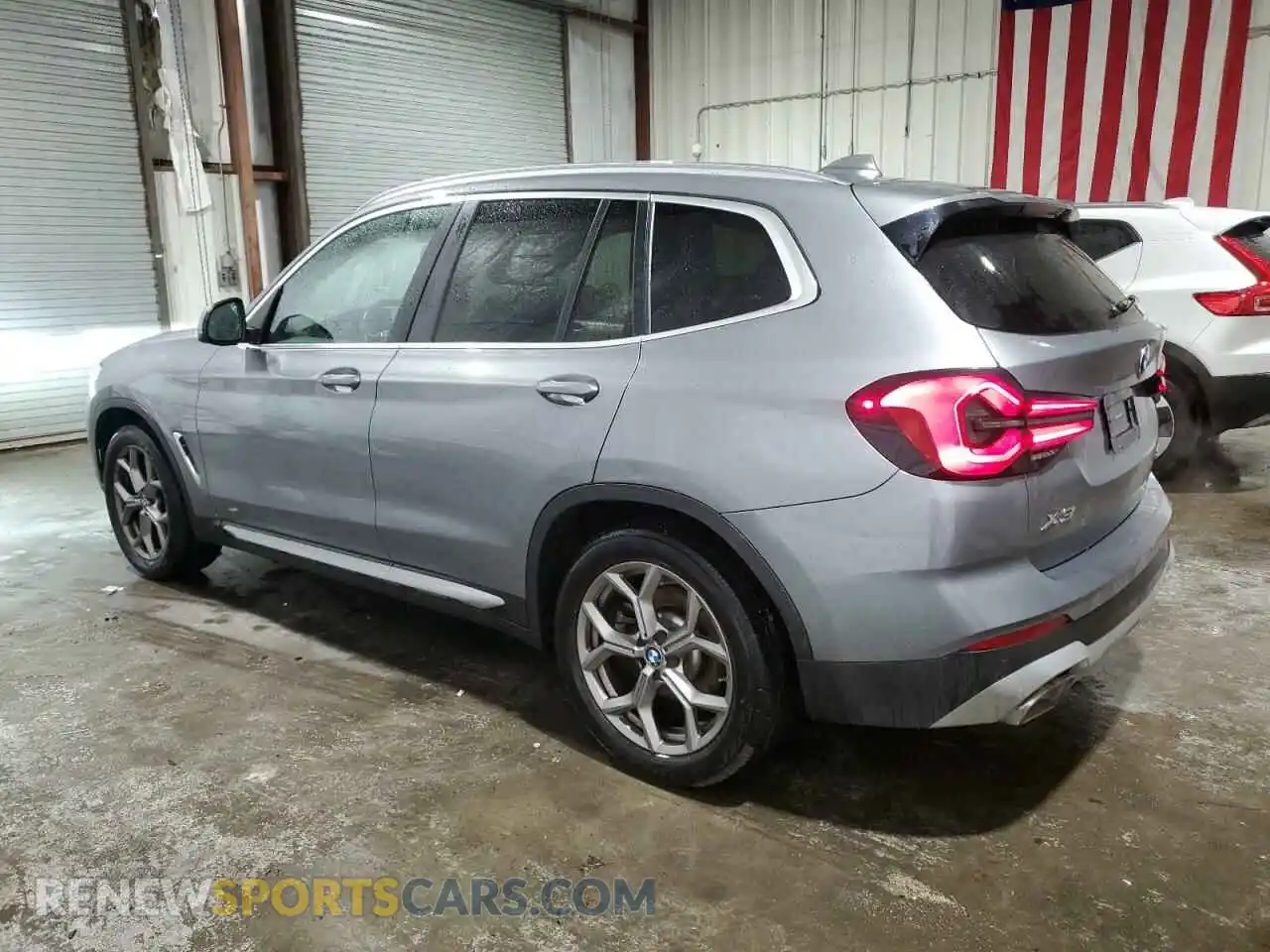2 Photograph of a damaged car 5UX53DP01P9R75587 BMW X3 2023