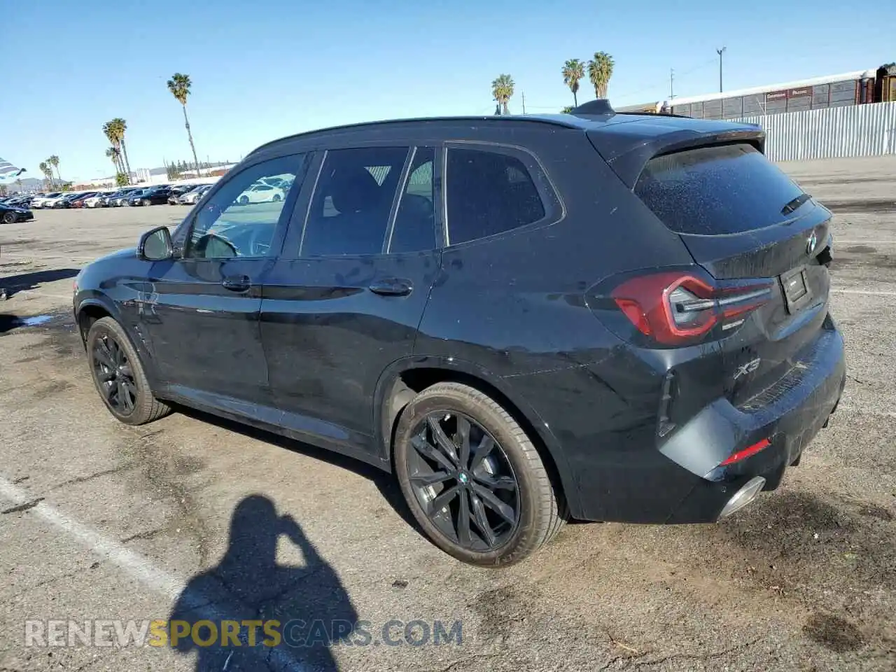 2 Photograph of a damaged car 5UX53DP03P9P79117 BMW X3 2023