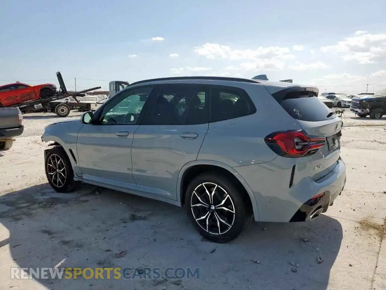 2 Photograph of a damaged car 5UX53DP03P9R59424 BMW X3 2023