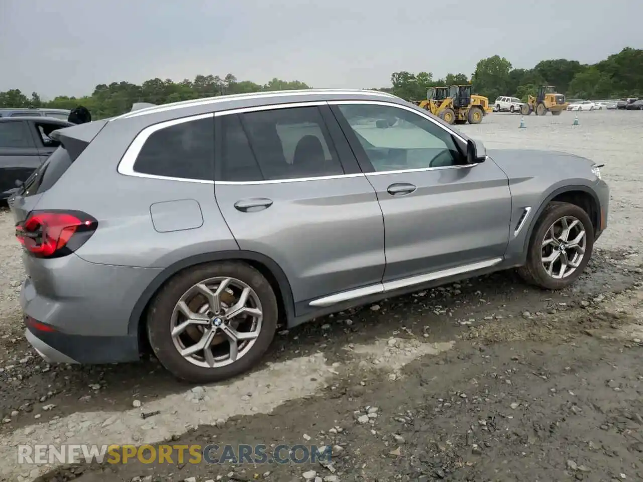 3 Photograph of a damaged car 5UX53DP04P9S68659 BMW X3 2023
