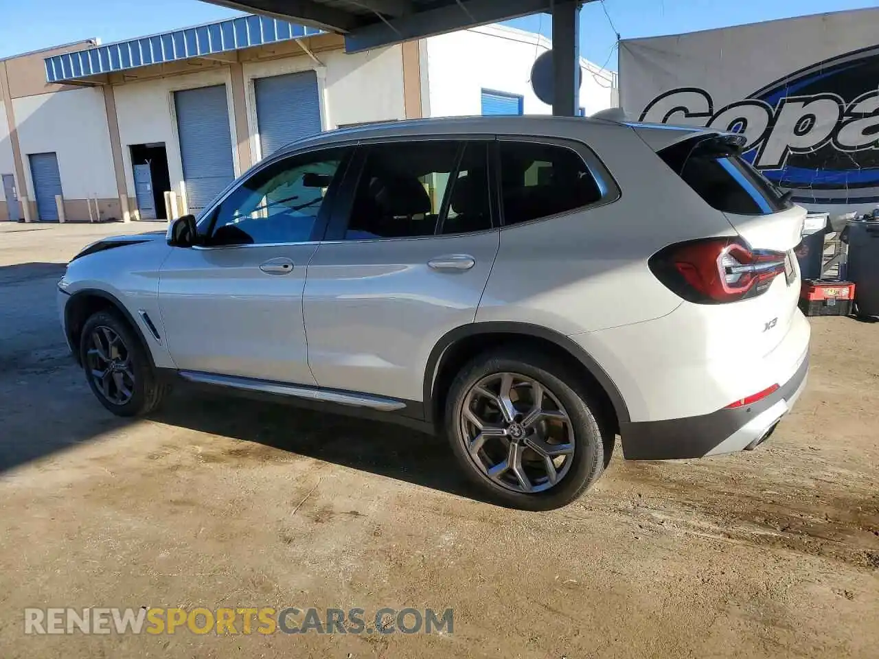 2 Photograph of a damaged car 5UX53DP04P9S81072 BMW X3 2023